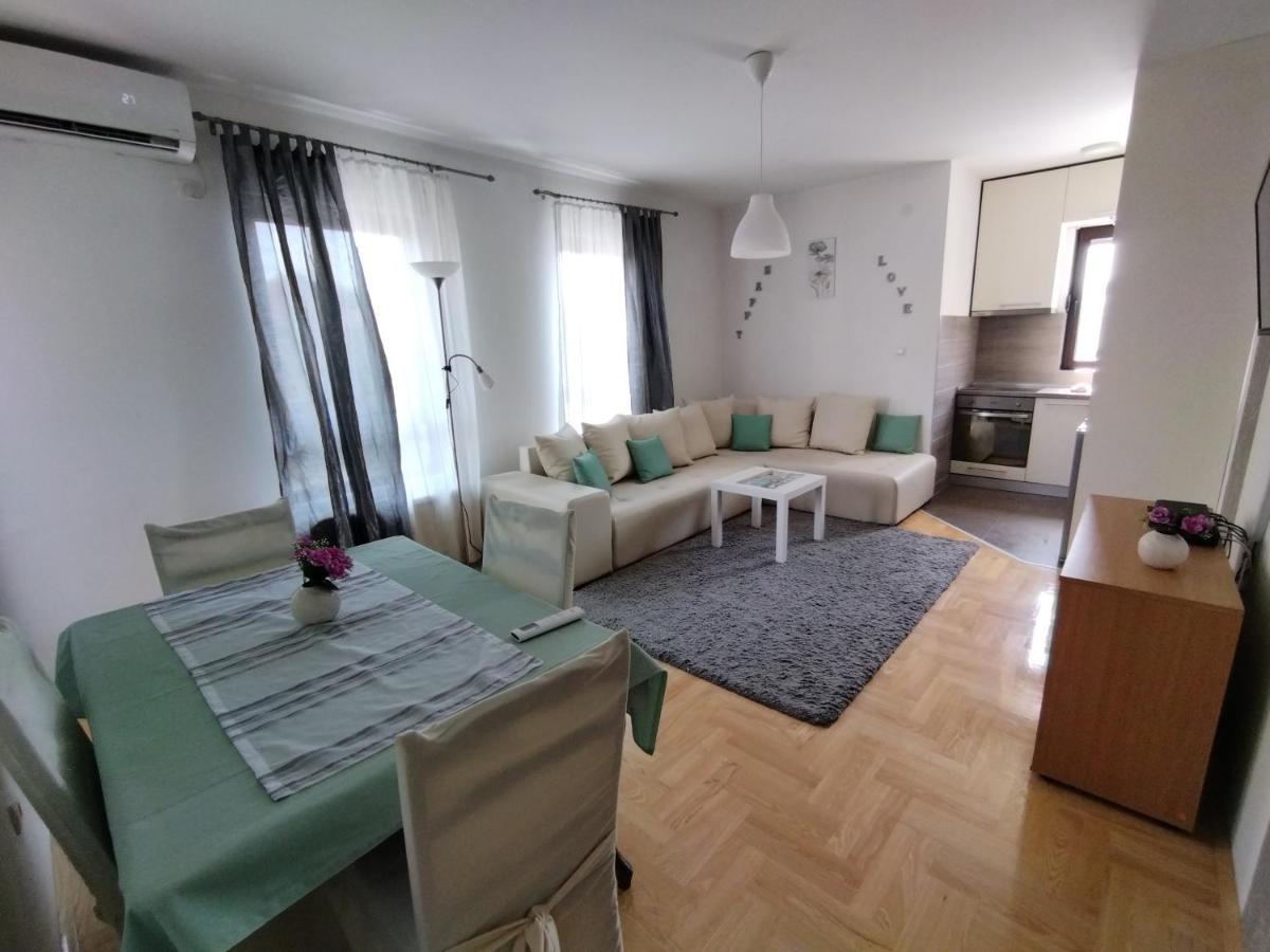Apartman Gana Altina Lux Белград Экстерьер фото